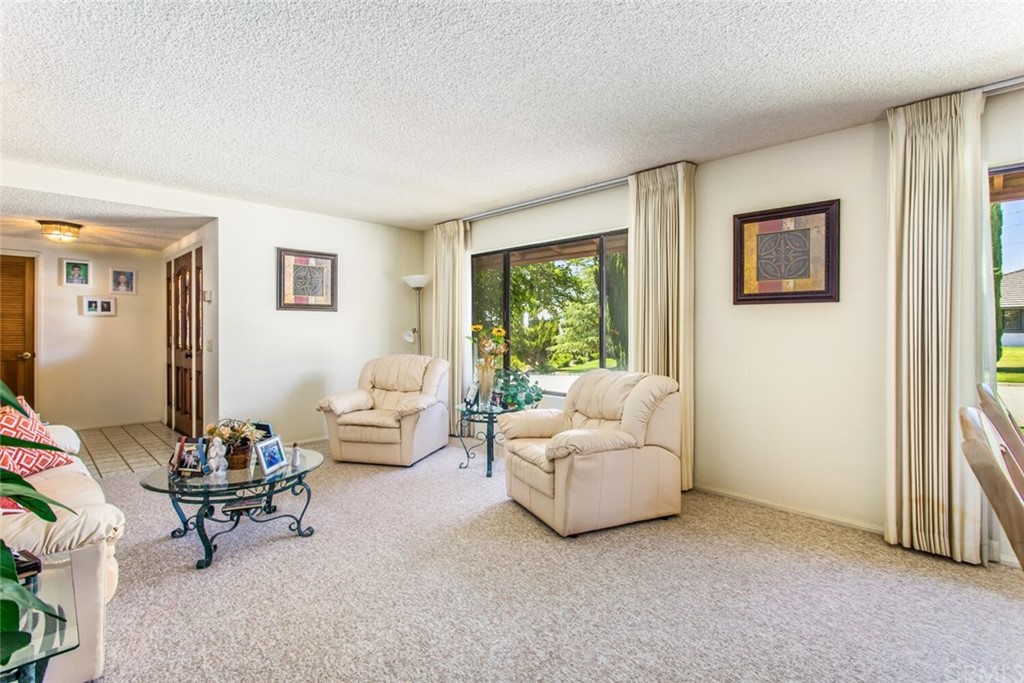 4442 Mockingbird Lane Banning, CA 92220 - Photo 6 of 33