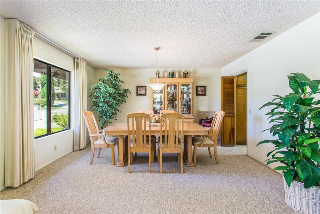 4442 Mockingbird Lane Banning, CA 92220 - Photo 8 of 33