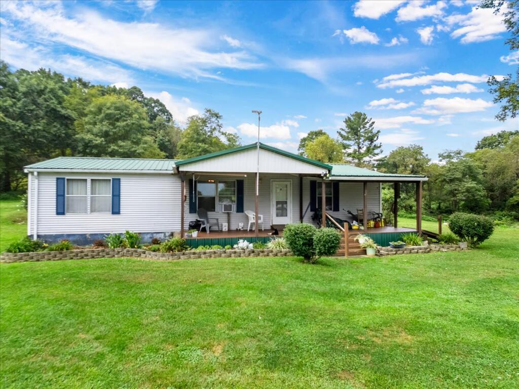 181 Earles Road Rural Retreat, VA 24368 - Photo 3 of 39 Gallery Image 3