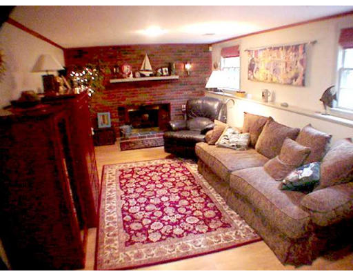 34 Southgate Road Franklin, MA 02038 - Photo 11 of 15 Gallery Image 11