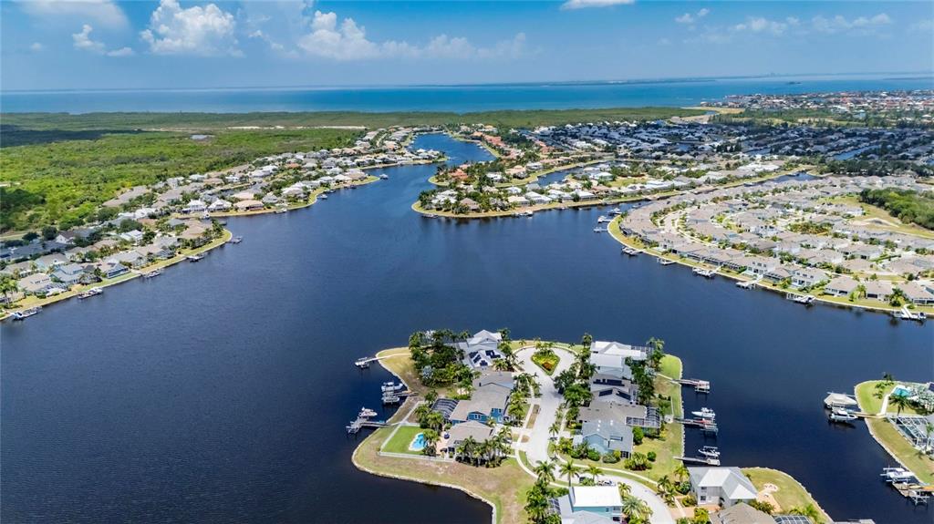 5216 Point Harbor Lane Apollo Beach, FL 33572 - Photo 3 of 88