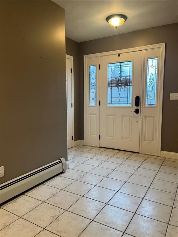 185 Richardson Road Coventry, RI 02816 - Photo 4 of 37 Entry foyer w/ coat closet