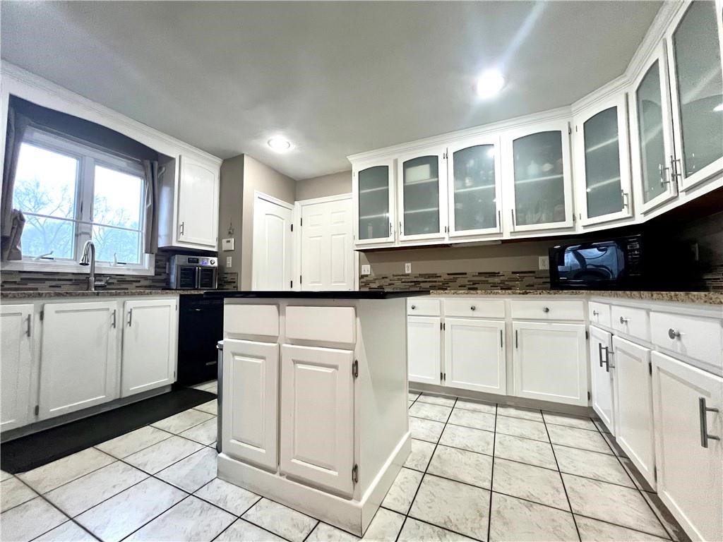 185 Richardson Road Coventry, RI 02816 - Photo 9 of 37 Plenty of granite countertop for prepping.