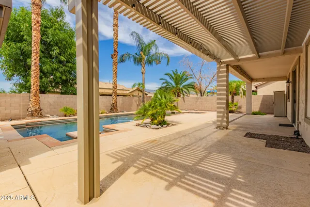 $694,000 | 250 East Hillside Street, Mesa, AZ 85201