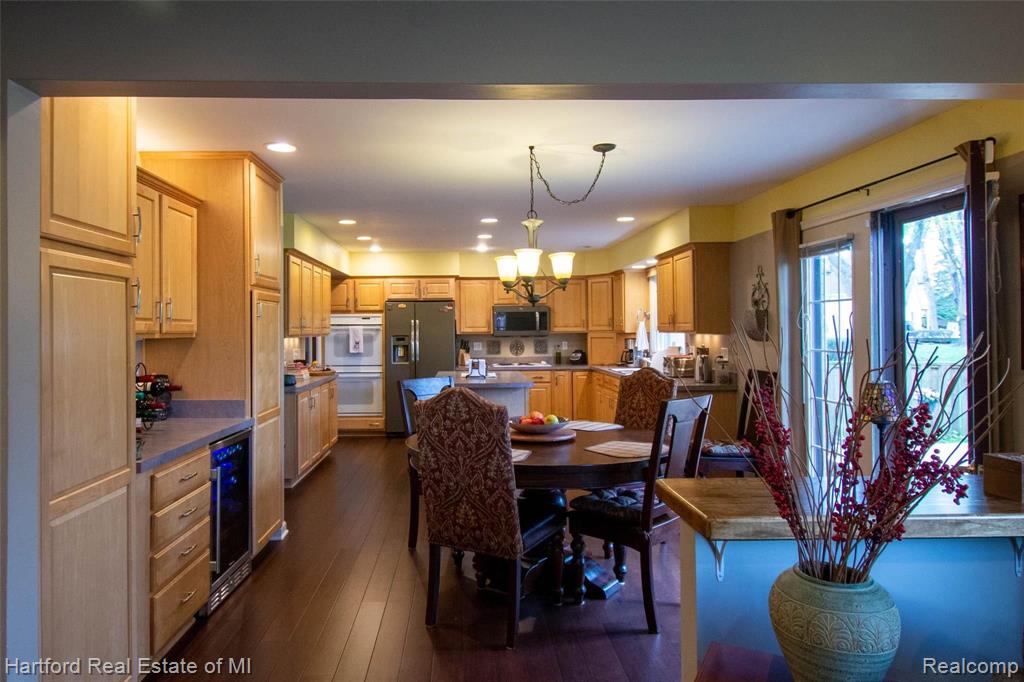 35701 Congress Road Farmington Hills, MI 48335 - Photo 9 of 45