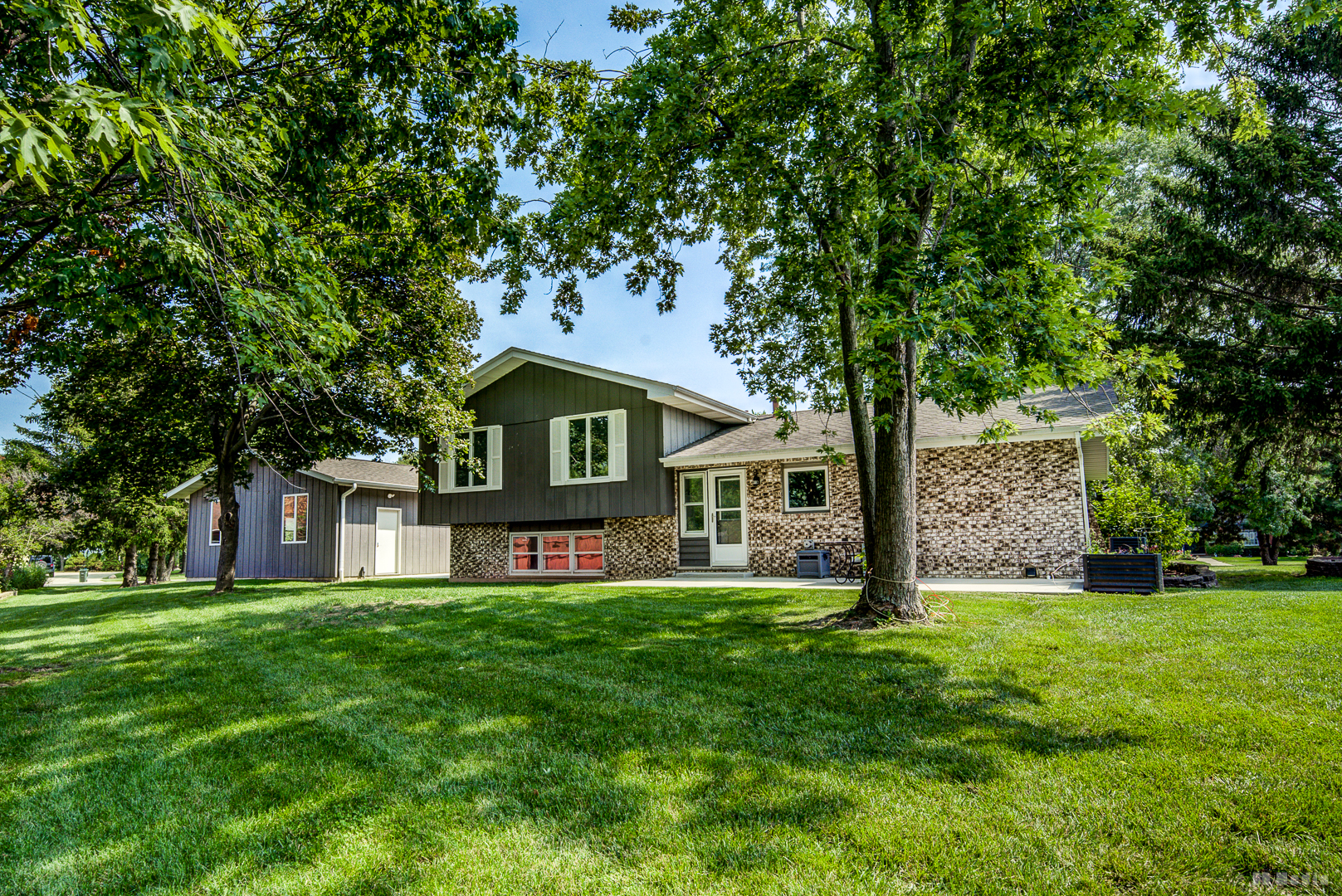 5 Nelson Road New Lenox, IL 60451 - Photo 9 of 39 Gallery Image 9