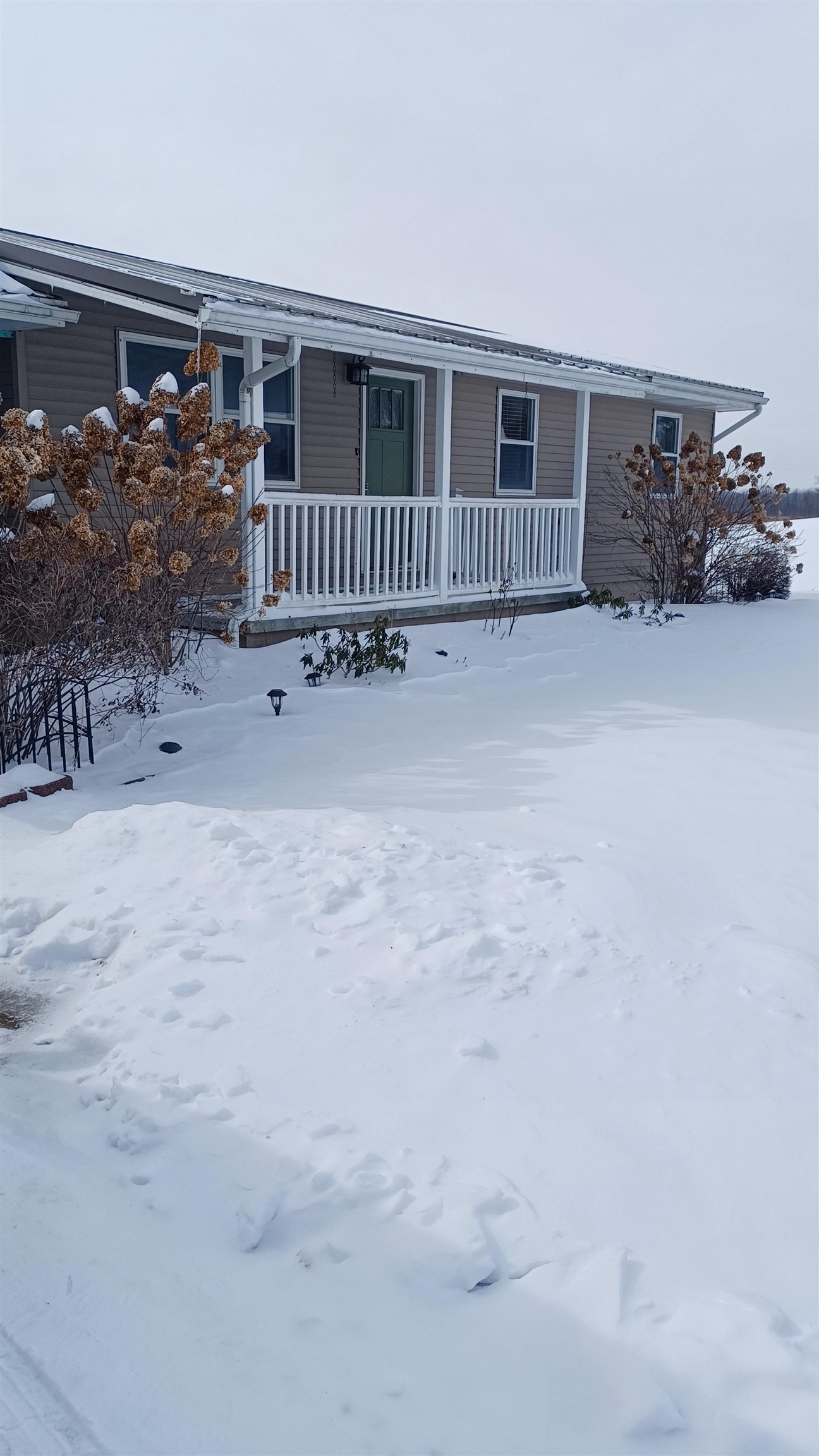 3940 Grand River Road Bancroft, MI 48414 - Photo 2 of 28 50166643-53884c37-9fe2-4e17-b526-9f2dd6a7e080.JPG