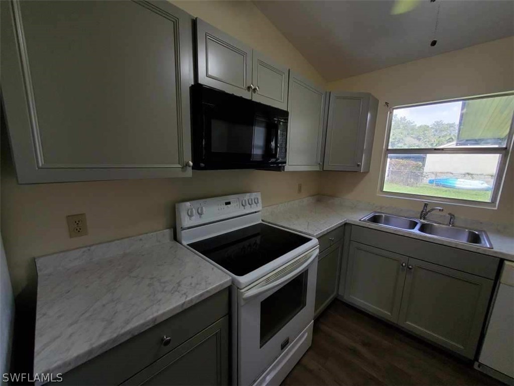 15500 Spring Line Lane Fort Myers, FL 33905 - Photo 15 of 22 Gallery Image 15
