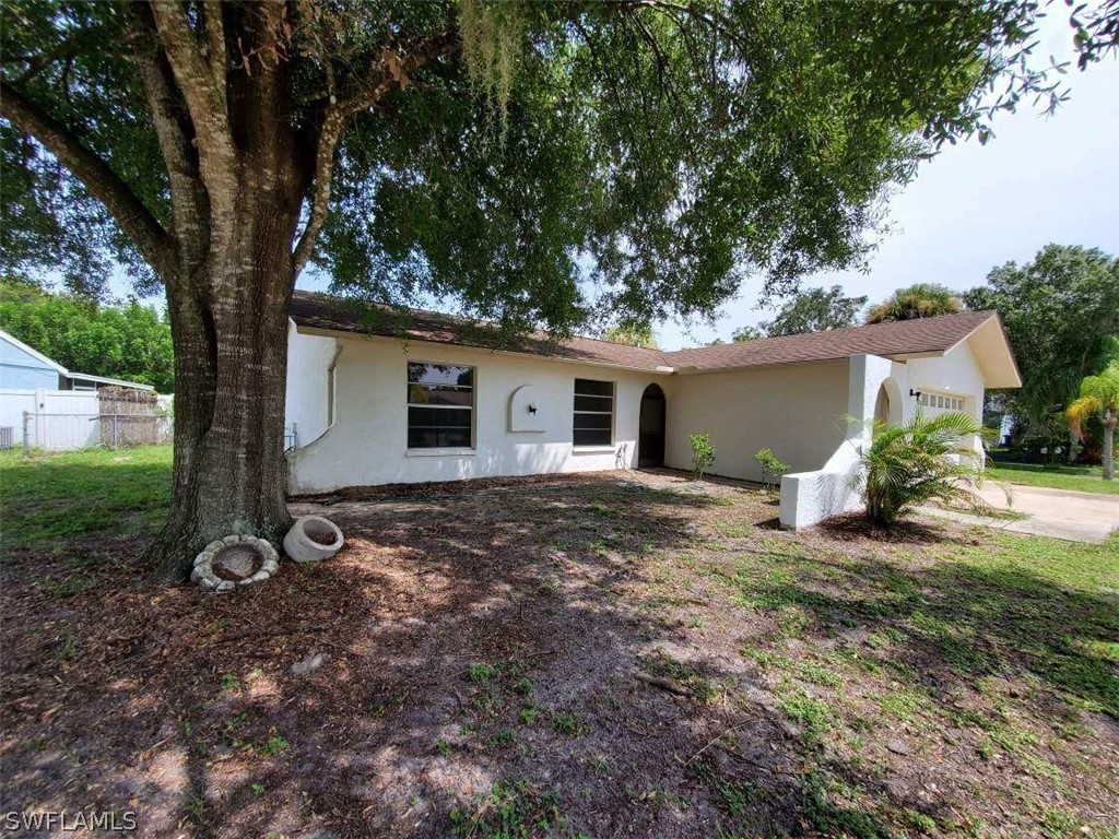 15500 Spring Line Lane Fort Myers, FL 33905 - Photo 4 of 22 Gallery Image 4