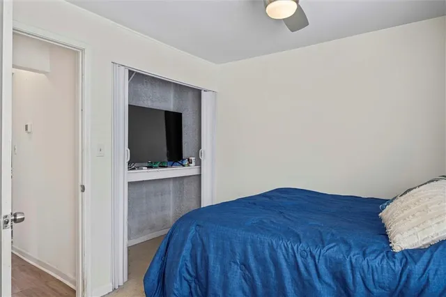 $280,000 | 10103 Johnson Drive, Shawnee, KS 66203