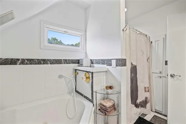 $280,000 | 10103 Johnson Drive, Shawnee, KS 66203