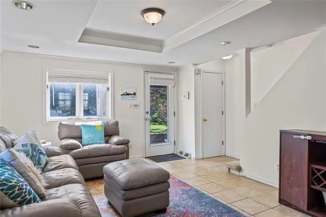 $280,000 | 10103 Johnson Drive, Shawnee, KS 66203