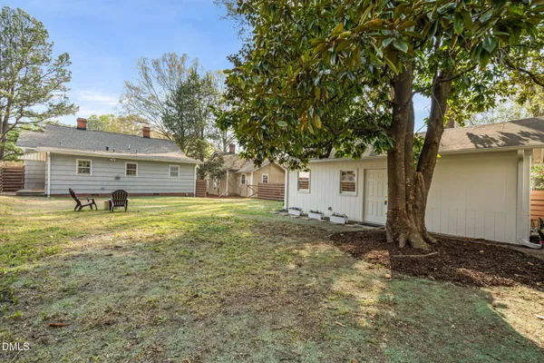 a picture of a wall with a white wall and a painting