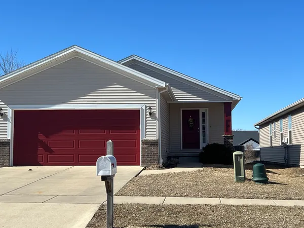 $247,000 | 3 Megan Court, Bloomington, IL 61705