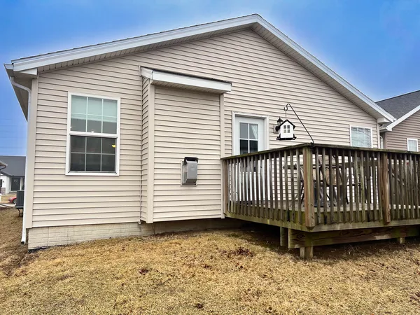 $247,000 | 3 Megan Court, Bloomington, IL 61705