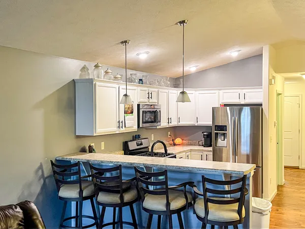 $247,000 | 3 Megan Court, Bloomington, IL 61705