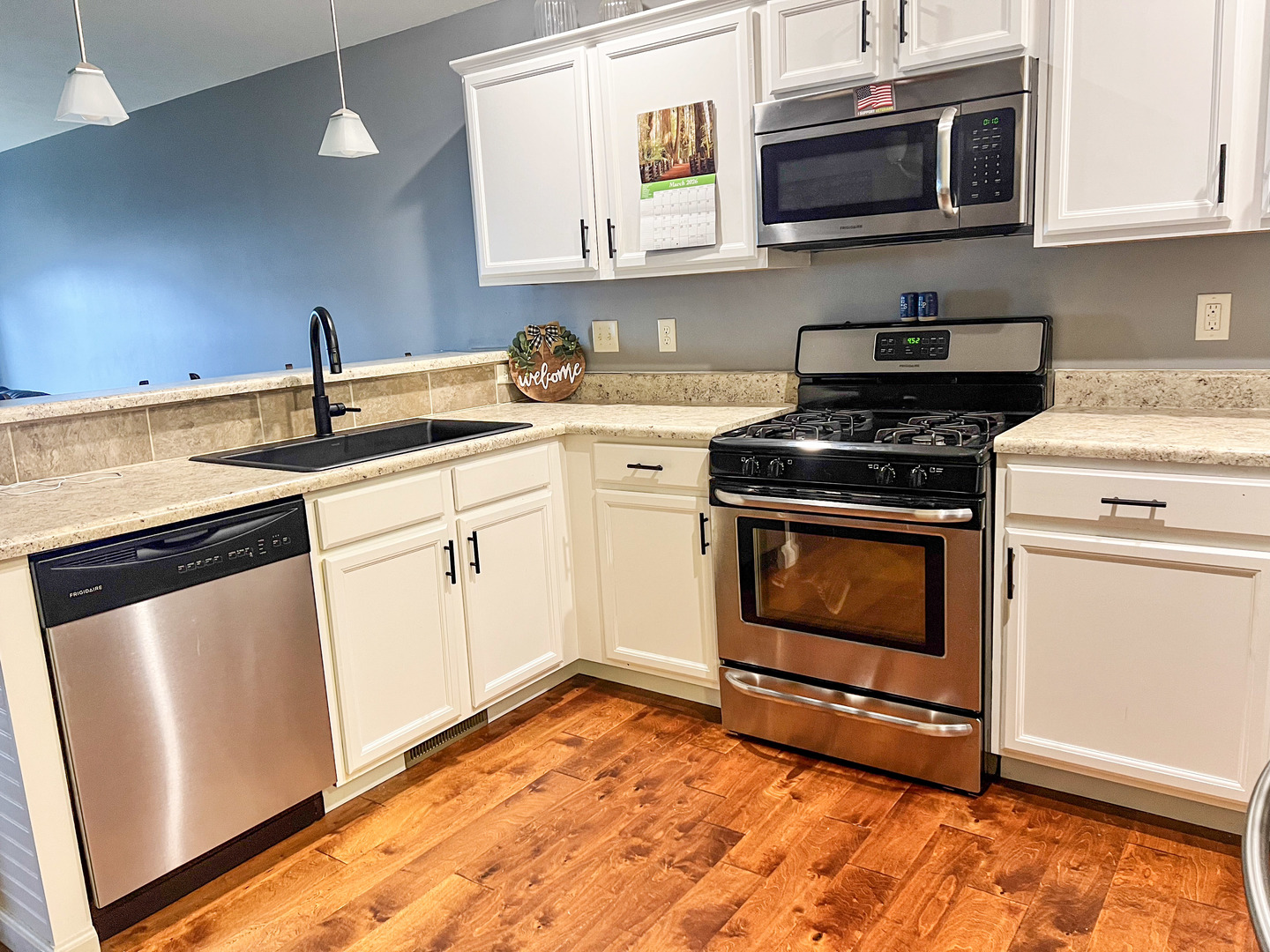 3 Megan Court Bloomington, IL 61705 - Photo 4 of 28