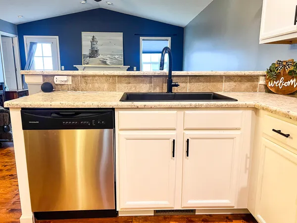 $247,000 | 3 Megan Court, Bloomington, IL 61705