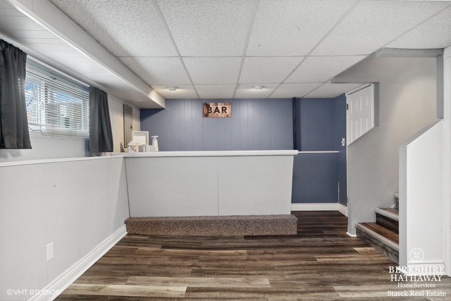 2408 George Street Rolling Meadows, IL 60008 - Photo 15 of 24 a view of a livingroom with an empty space