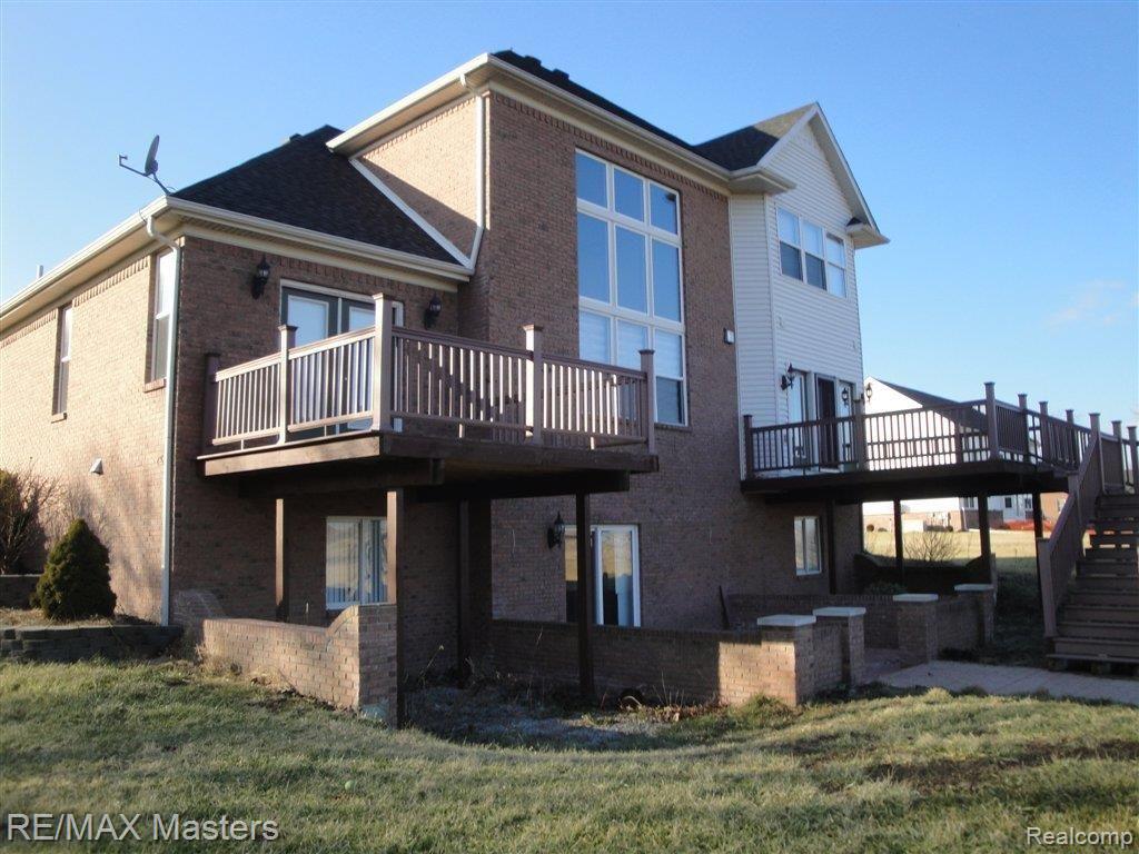 12938 Sweitzer Road Carleton, MI 48117 - Photo 10 of 12 252012rita 087.JPG
