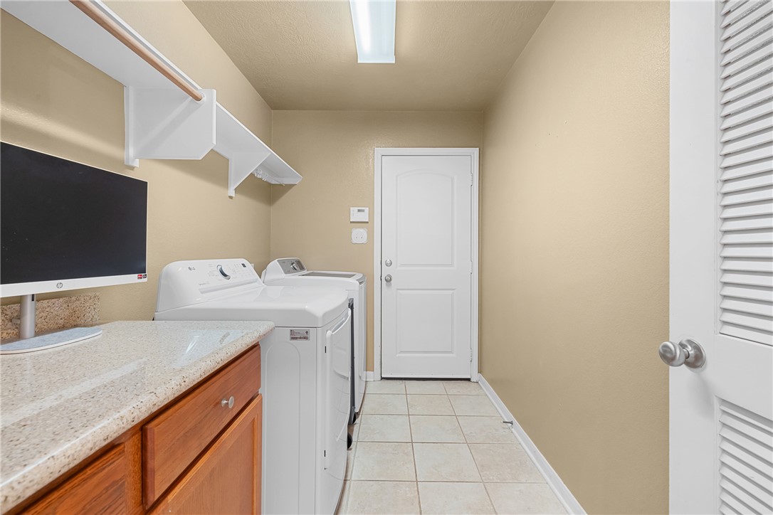 2018 Mountain Wind Loop Bryan, TX 77807 - Photo 8 of 17