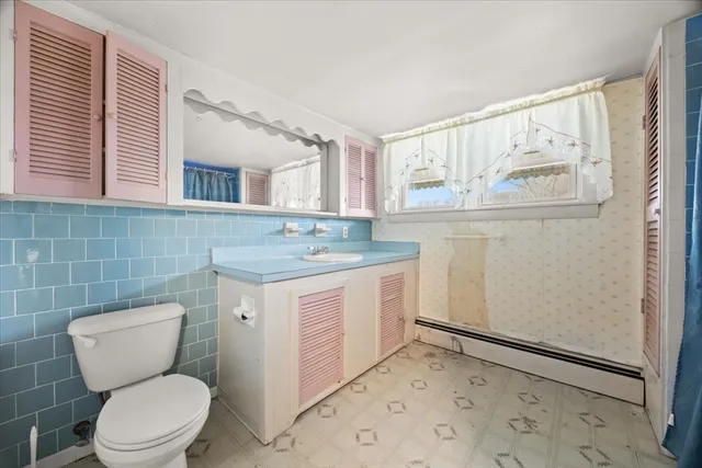 $464,900 | 1524 Somerset Avenue, Taunton, MA 02780