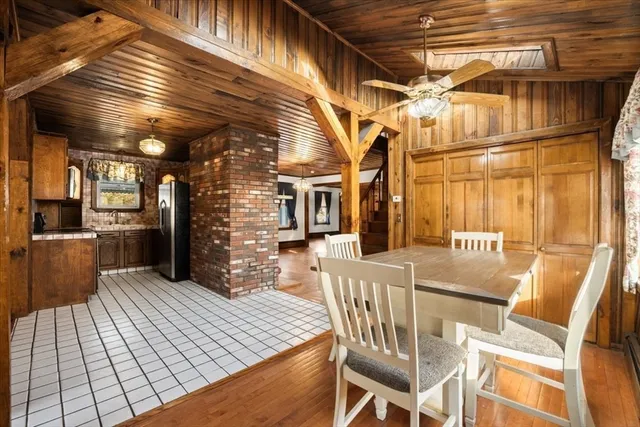 $464,900 | 1524 Somerset Avenue, Taunton, MA 02780