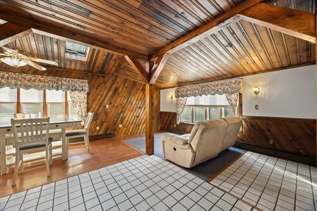 $464,900 | 1524 Somerset Avenue, Taunton, MA 02780