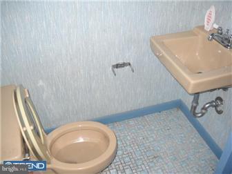 1314 West Ritner Street Philadelphia, PA 19148 - Photo 5 of 12