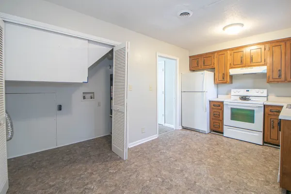 $805 | 810 Golf View Place, Unit E, Clarksville, TN 37043