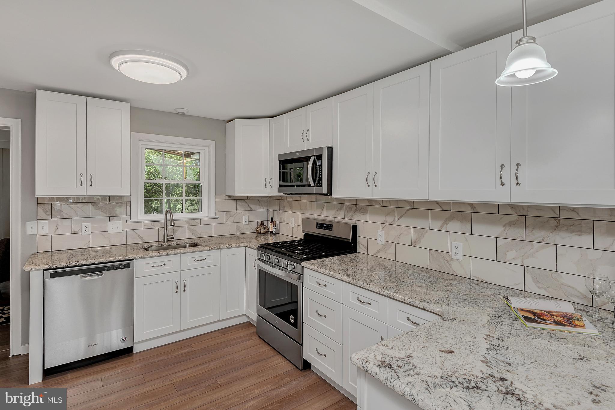 1602 Letchworth Road Camp Hill, PA 17011 - Photo 4 of 44 New kitchen - granite counters, cabinets, backspla
