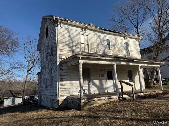 $15,000 | 329 West Randolph Street, Vandalia, IL 62471
