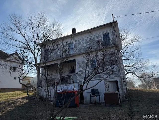 $15,000 | 329 West Randolph Street, Vandalia, IL 62471