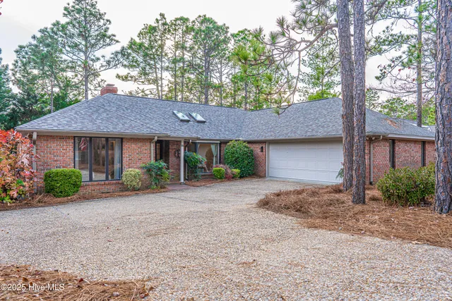 $2,600 | 11 Greenville Lane, Pinehurst, NC 28374