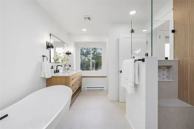 $3,250 | 7 Sheffield Avenue, Unit B, Newport, RI 02840