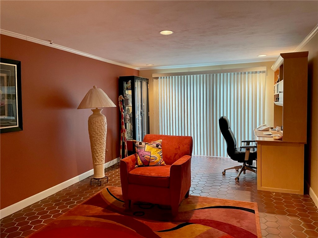 27 Dorset Road Pawtucket, RI 02860 - Photo 10 of 24 Gallery Image 10