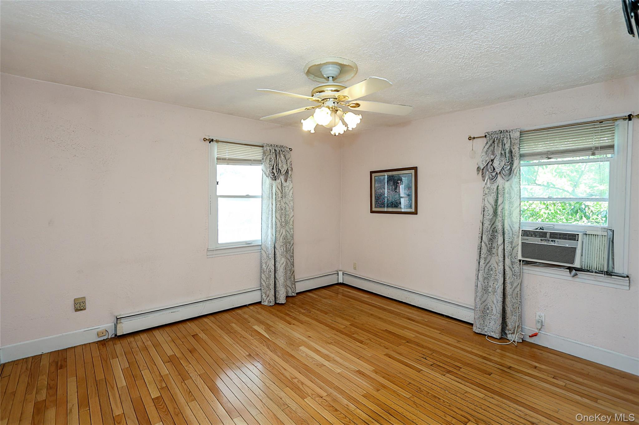 20 East Clearwater Road Lindenhurst, NY 11757 - Photo 21 of 41