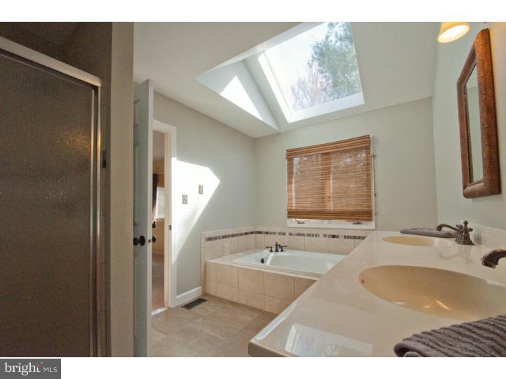 294 Fox Run Exton, PA 19341 - Photo 14 of 25 Master Bathroom