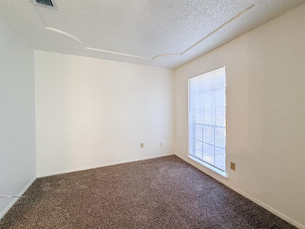 712 Pecan Street Burleson, TX 76028 - Photo 20 of 31