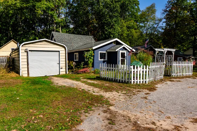 $95,000 | 16920 6th Street, Wellston, MI 49689