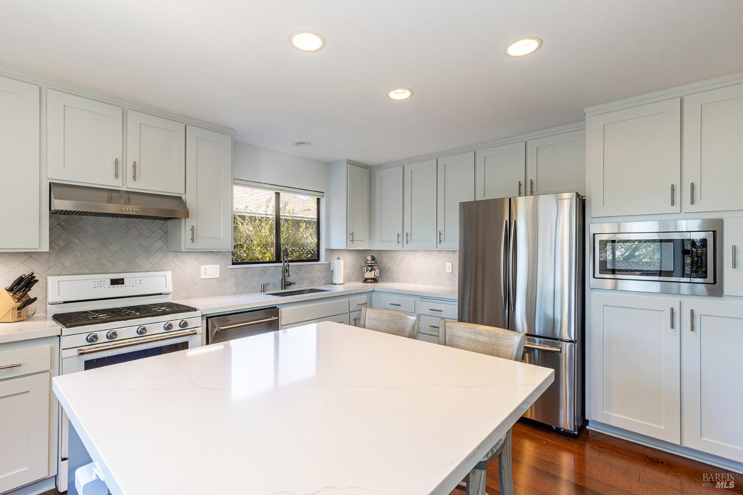 1906 Belair Way Santa Rosa, CA 95403 - Photo 13 of 36