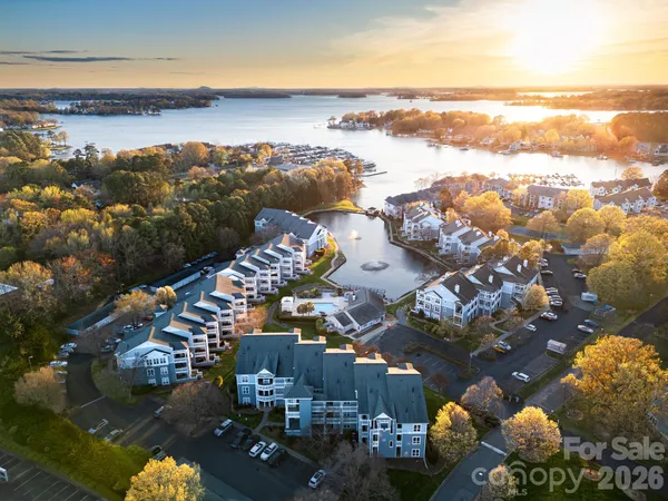 $399,900 | 18824 Nautical Drive, Unit 28, Cornelius, NC 28031