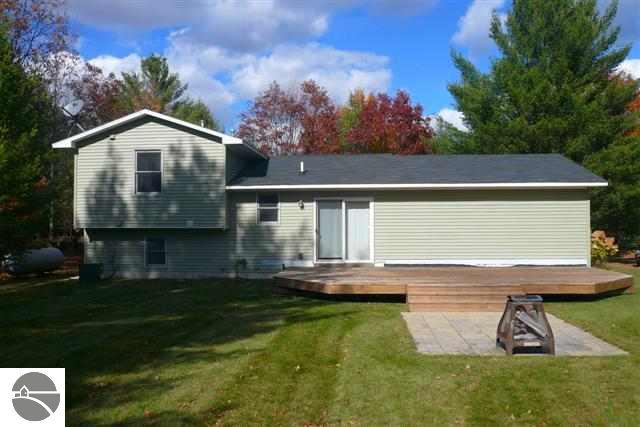 5217 Vinton Road Williamsburg, MI 49690 - Photo 3 of 15 1721388-2.JPG