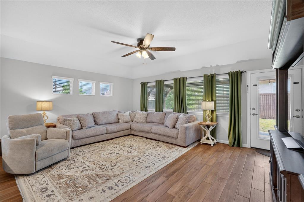1144 Sheldon Drive Anna, TX 75409 - Photo 6 of 40