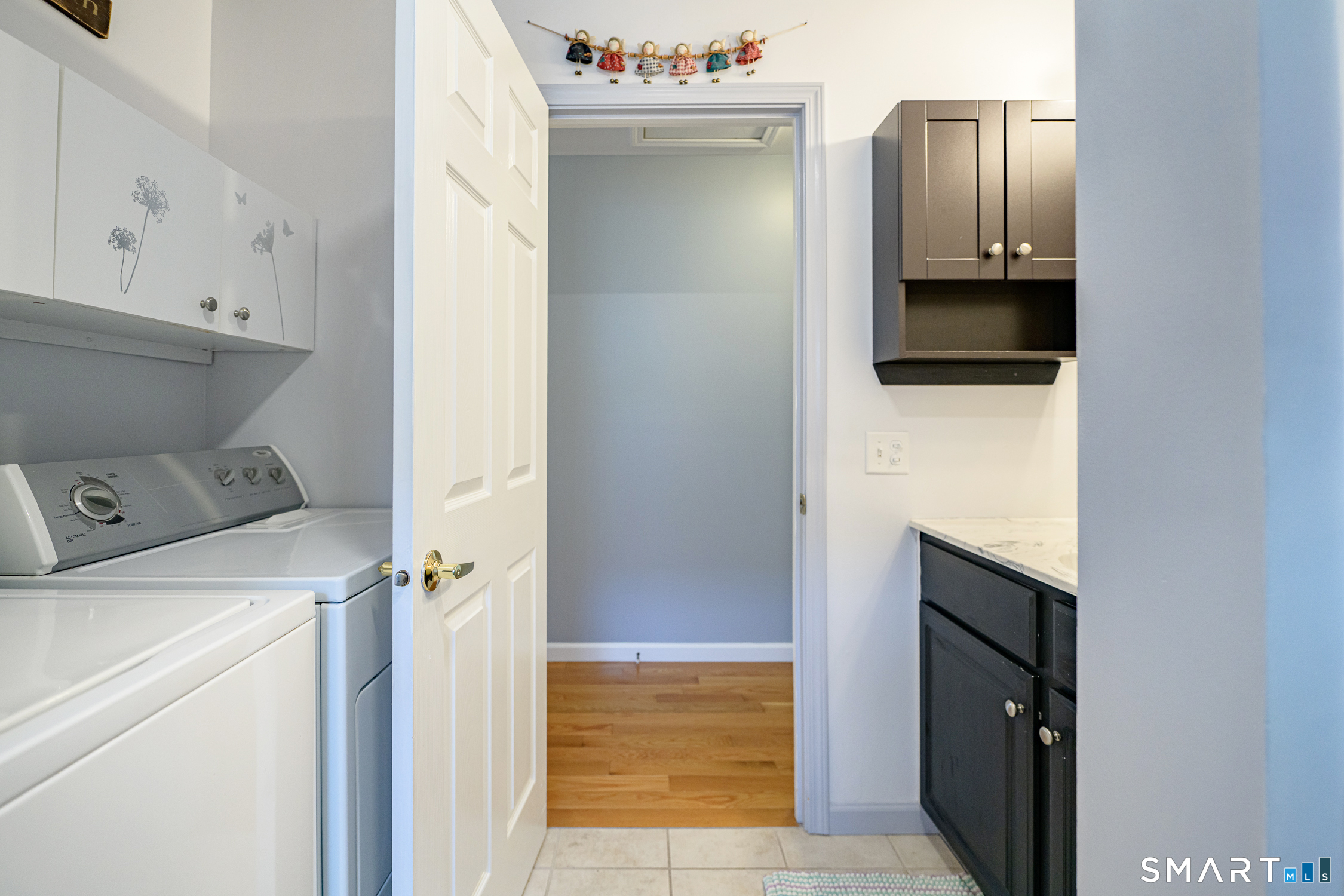 3 Oriole Drive, Unit 3 Killingly, CT 06239 - Photo 13 of 29 a bathroom with a sink and a shower