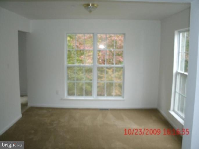 3112 Needleleaf Lane Springdale, MD 20721 - Photo 8 of 9 Dining Room