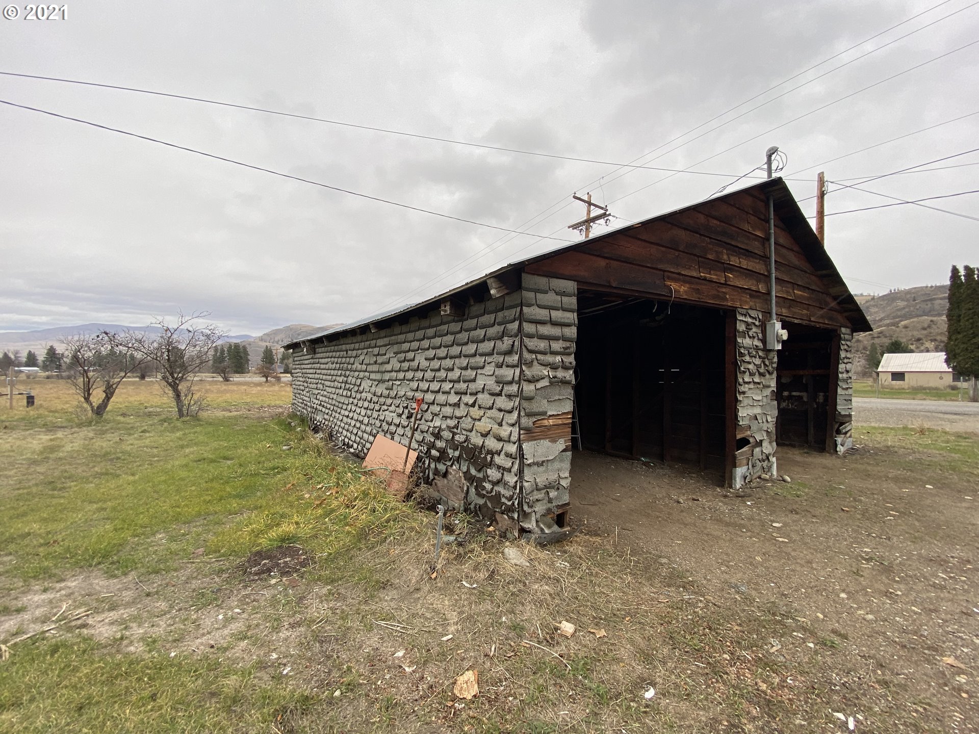 453 Twisp Carlton Road Twisp, WA 98856 - Photo 2 of 9 Gallery Image 2
