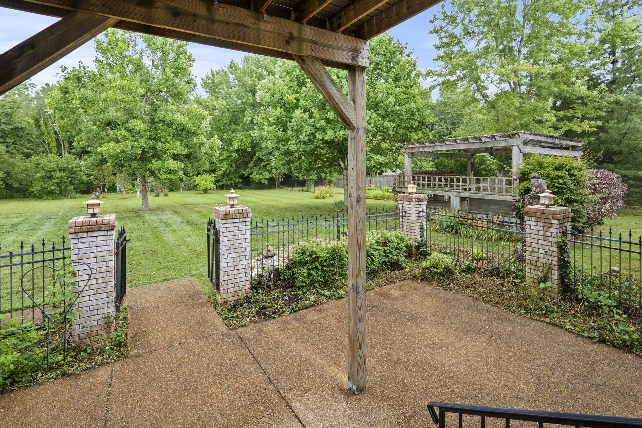 7144 Bidwell Road Joelton, TN 37080 - Photo 52 of 60 a backyard of a house with lots of green space