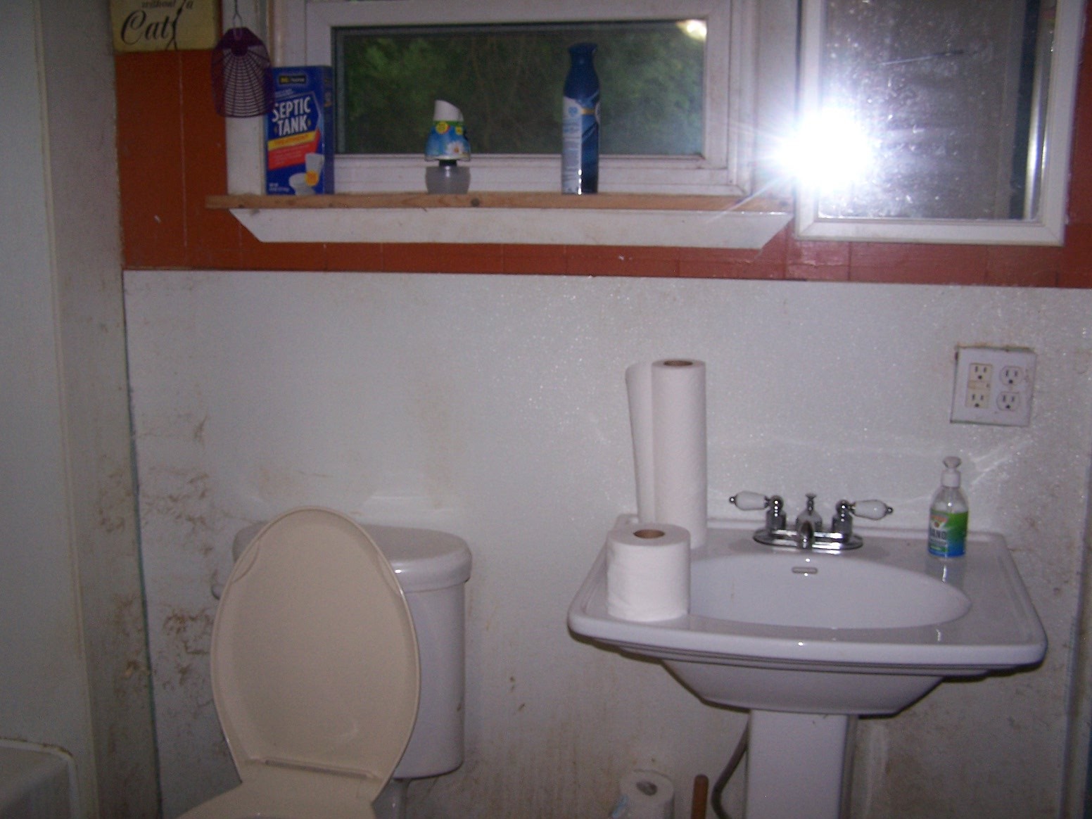 1346 Garner Hollow Road Pulaski, TN 38478 - Photo 39 of 42 a bathroom with a sink and a mirror