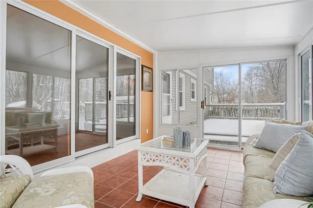 $250,000 | 140 Overland Trail, Henrietta, NY 14586